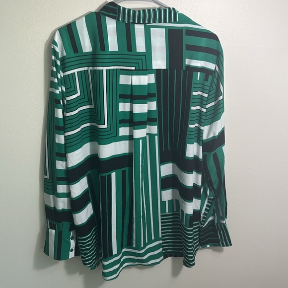 Nine West Green and White Casual Button Down Shirt - Picture 5 of 6